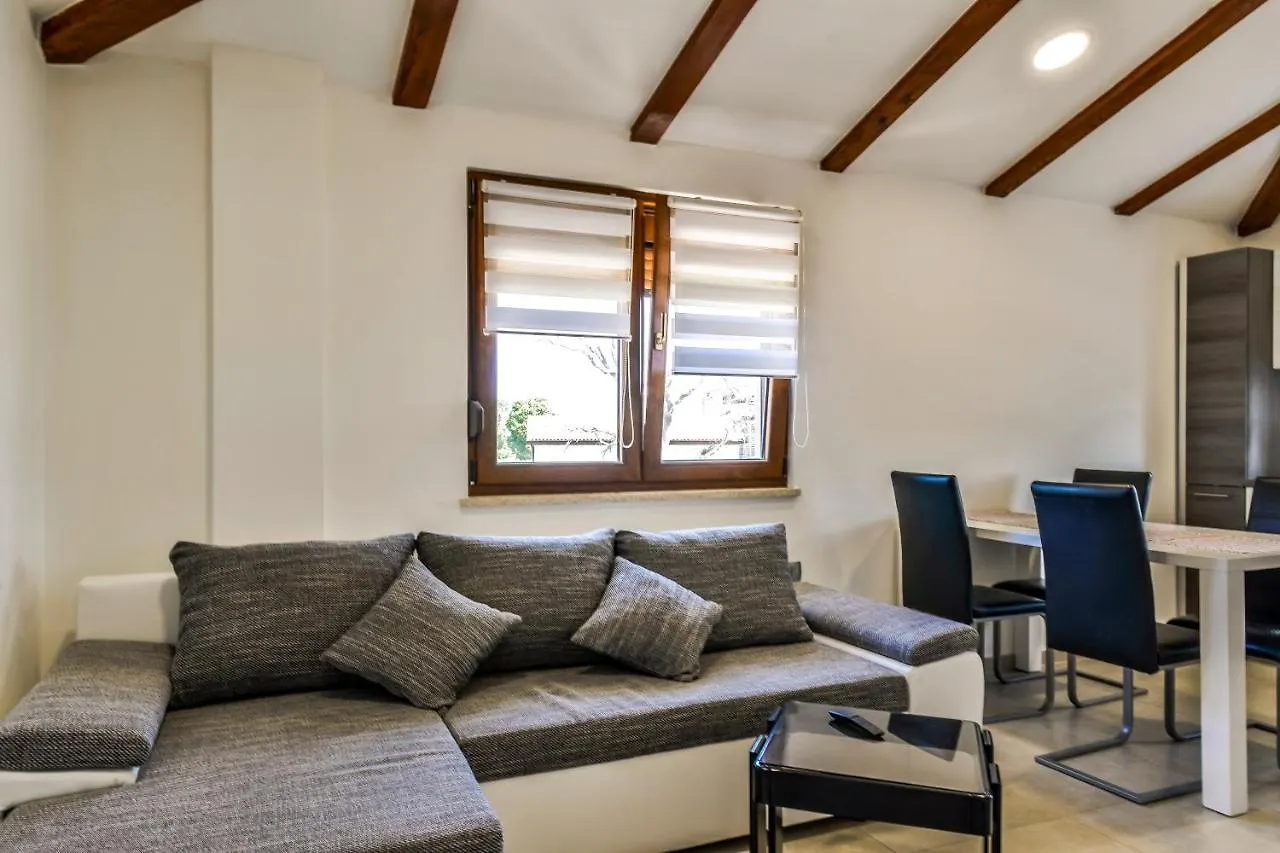 Pensjonat Hotel Casa Istriana Dajla